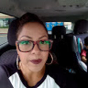 Meet your Posher, Raquel